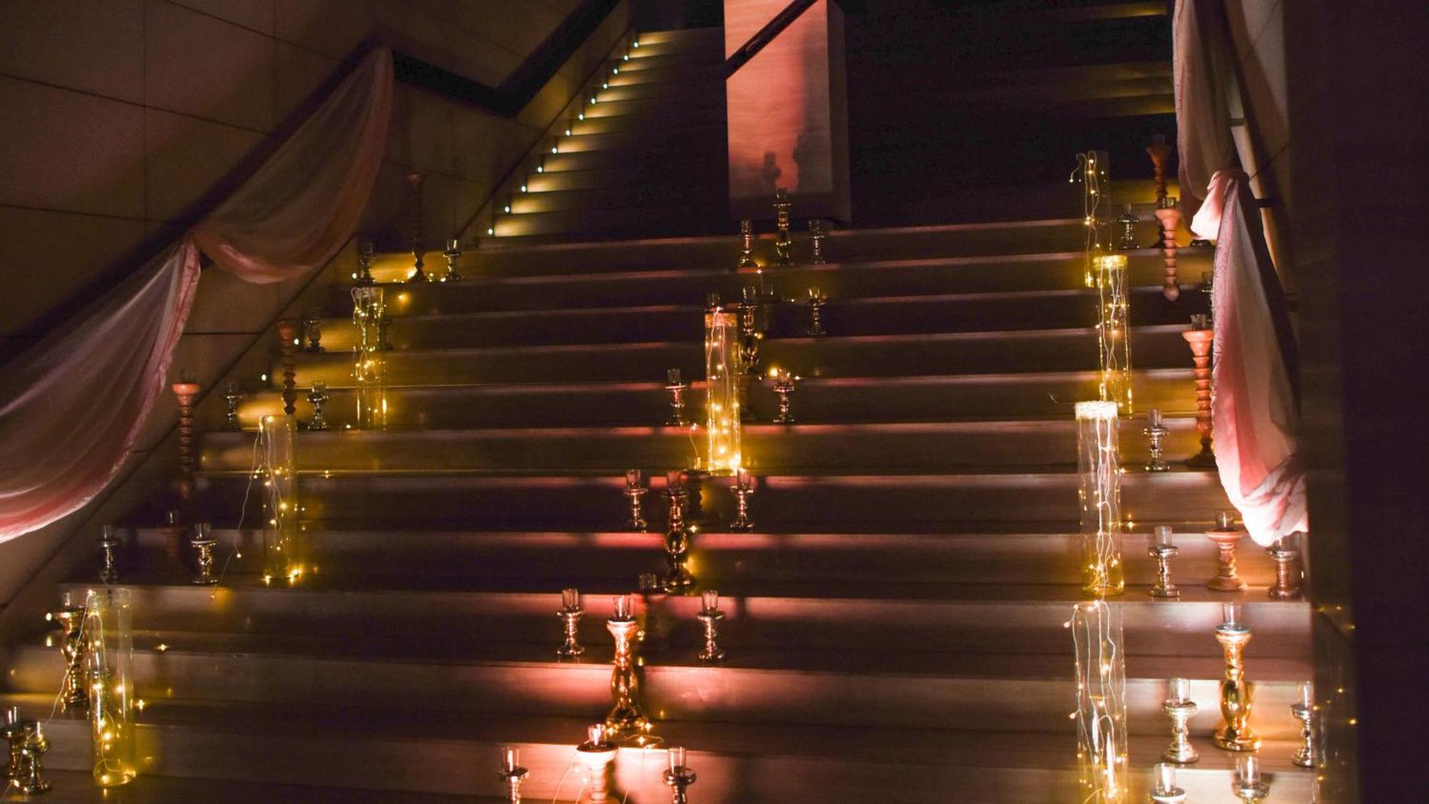 Holiday Inn New Delhi Aerocity By Ihg Ngoại thất bức ảnh The staircase at the 83rd Academy Awards