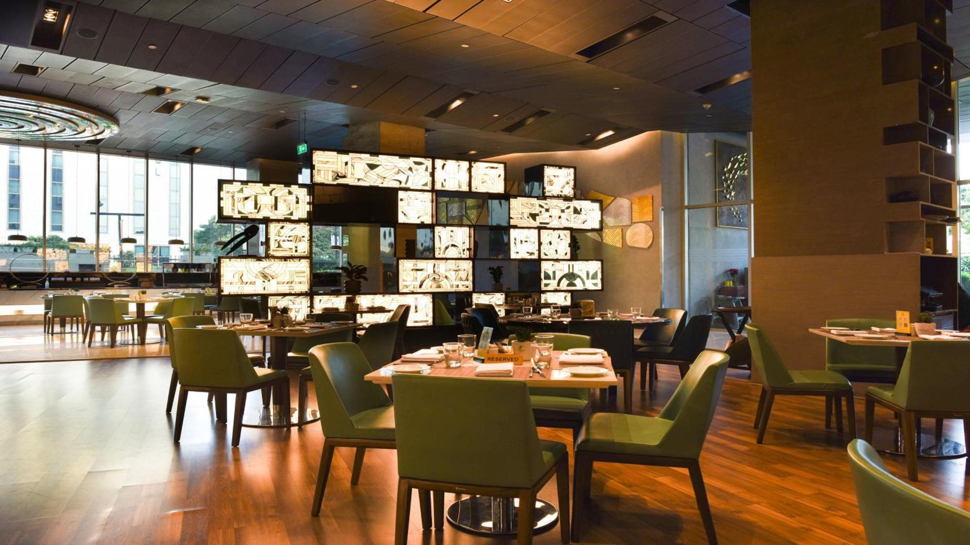 Holiday Inn New Delhi Aerocity By Ihg Ngoại thất bức ảnh The interior of the restaurant