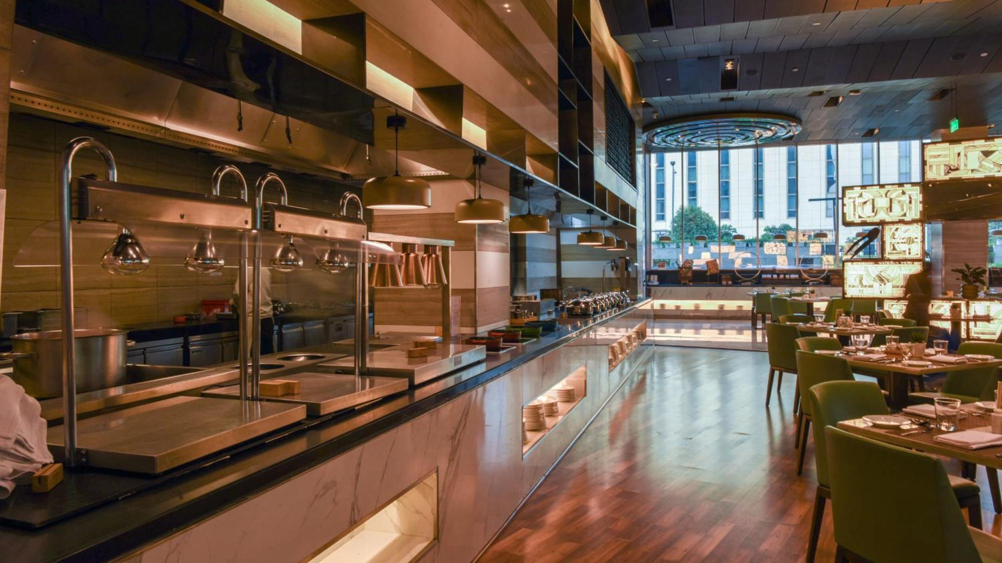 Holiday Inn New Delhi Aerocity By Ihg Ngoại thất bức ảnh The kitchen at the restaurant