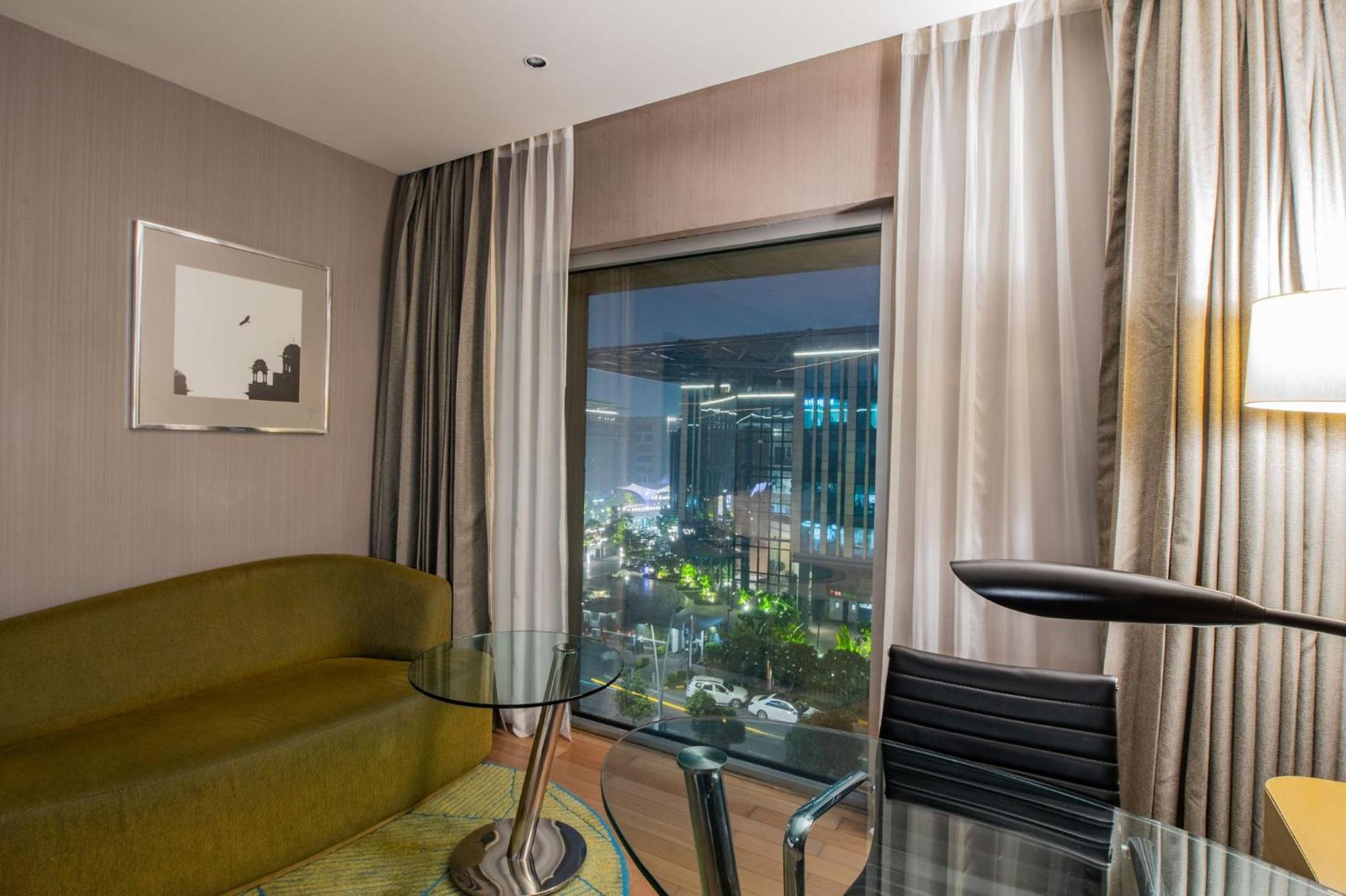 Holiday Inn New Delhi Aerocity By Ihg Ngoại thất bức ảnh A room at the hotel